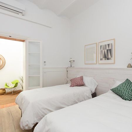 バルセロナCasa Cosi - Eixample 1アパートメント エクステリア 写真