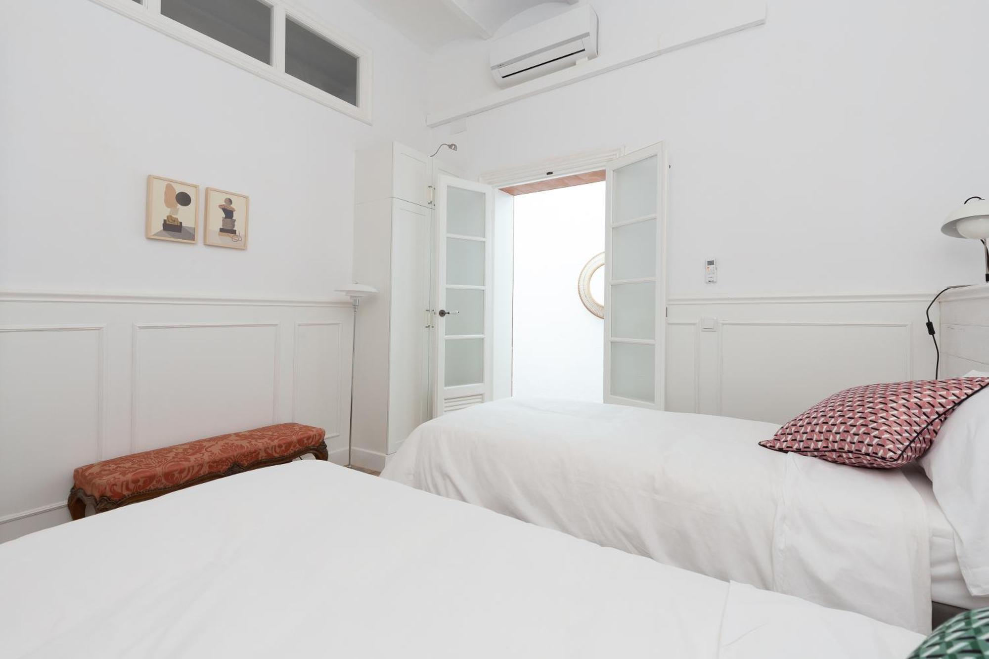 バルセロナCasa Cosi - Eixample 1アパートメント エクステリア 写真