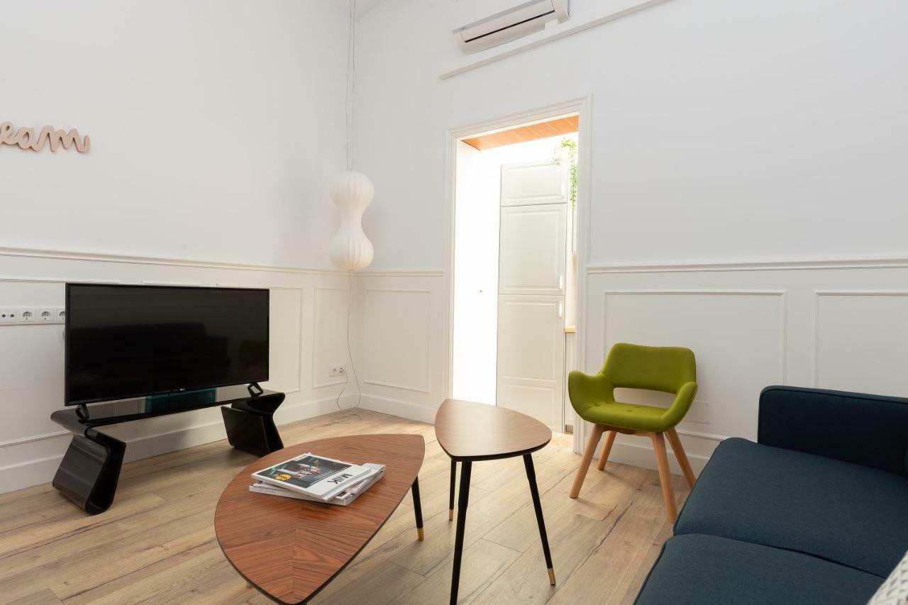 バルセロナCasa Cosi - Eixample 1アパートメント エクステリア 写真